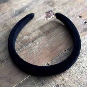 Minimalistic Black Velvet Padded Headband for Women